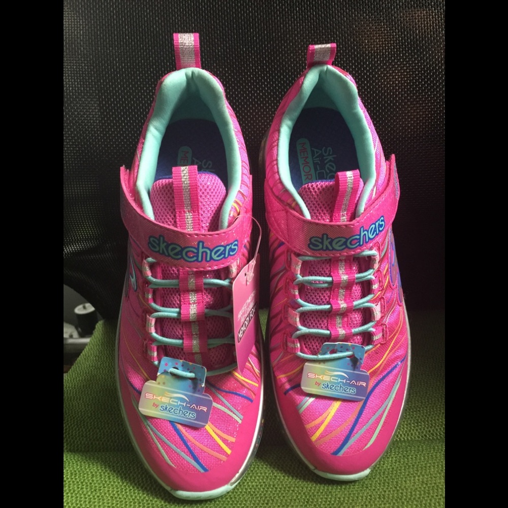 Cute Pink Skech-air Jumpin’ Dots sneakers